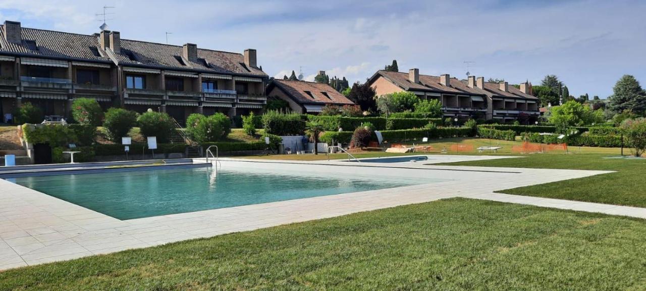 Villa al porto Moniga del Garda Exterior foto